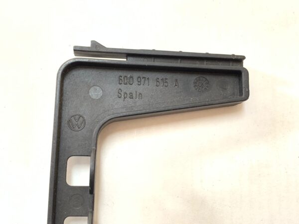 PRESILHA CABO CAIXA FUSÍVEL POLO FOX ORIGINAL VW 6Q0971615A - Imagem 2