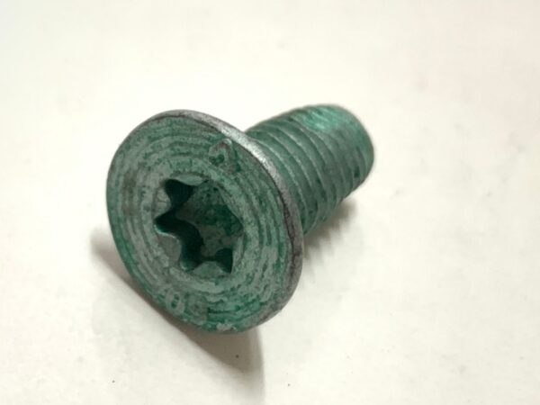 PARAFUSO BATENTE FECHADURA PORTA GOL G3 G4 VW 373837997A - Image 3